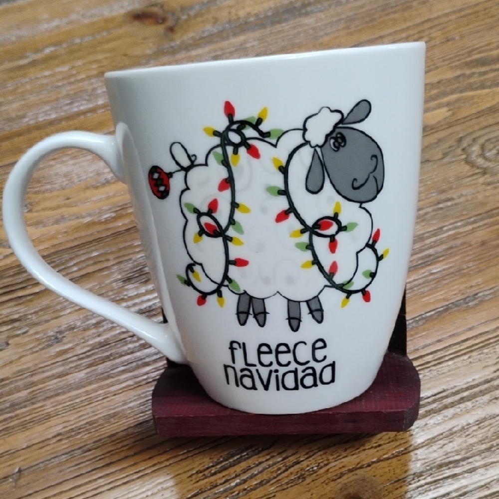 Large Pfaltzgraff Coffee Mug Fleece Navidad Euc